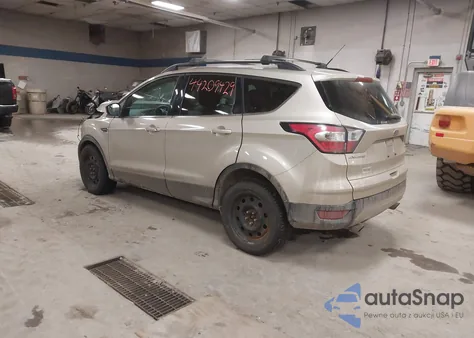 2017 Ford Escape Se z USA, uszkodzony, nr VIN 1FMCU9G93HUB64238